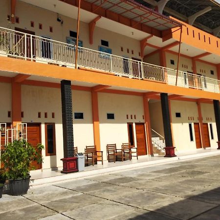 Penginapan Intan Bandara Padang  Exterior photo